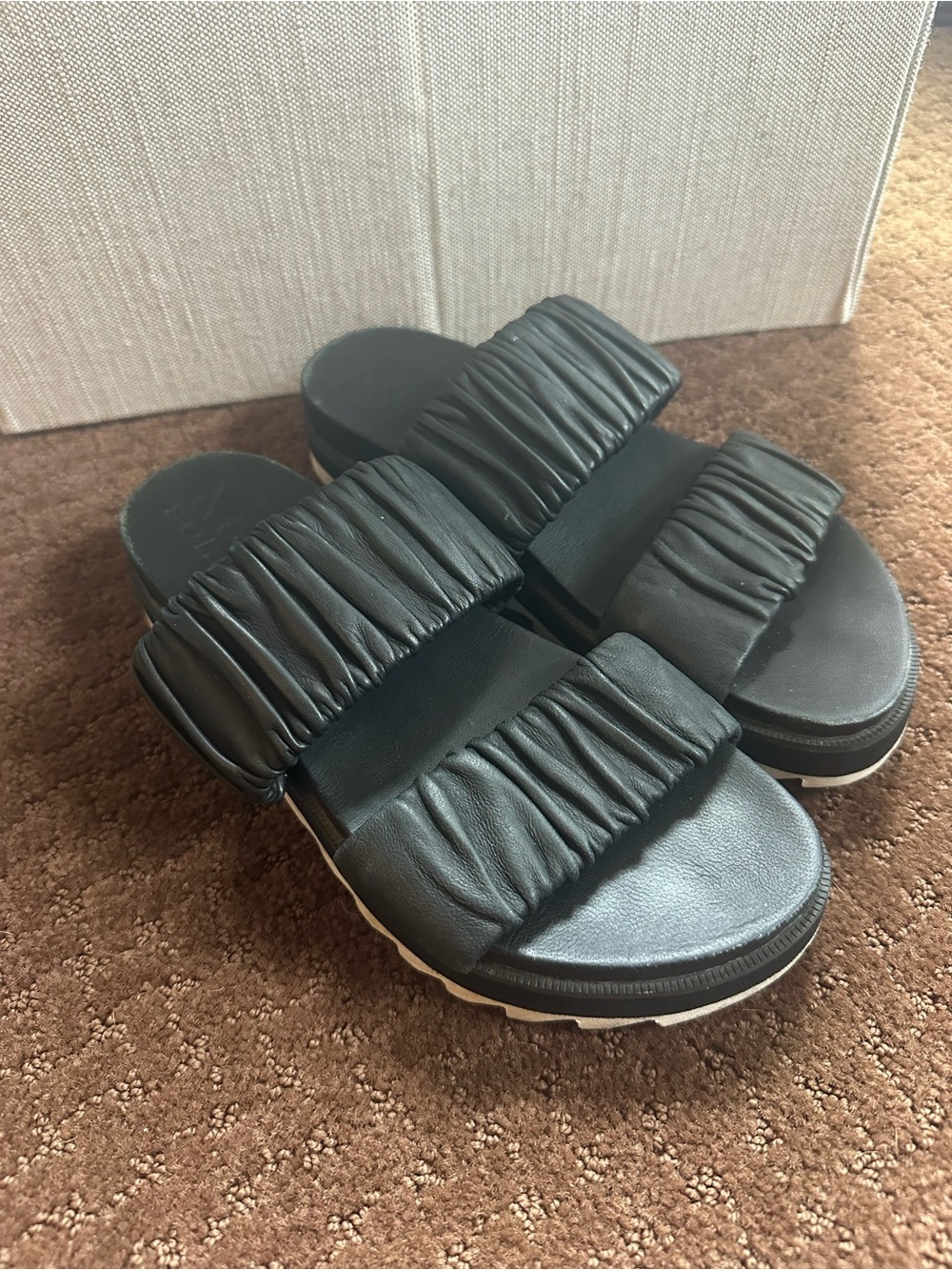 SOREL Roaming Two Strap Black Leather Slip-On Slide Sandals Women’s Size 7.5 US